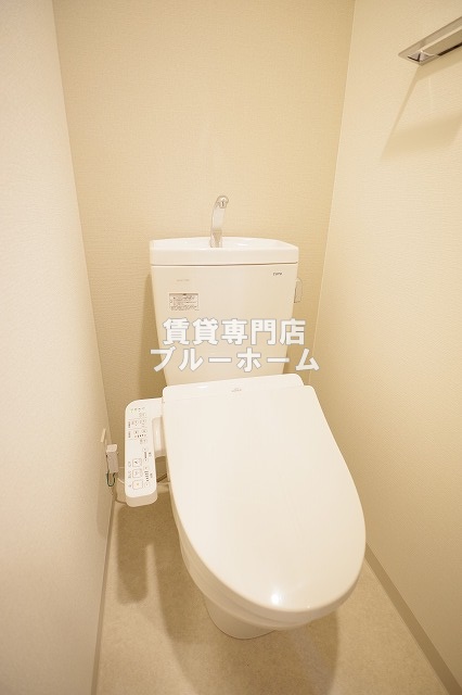 トイレ　温水洗浄便座付のトイレ！