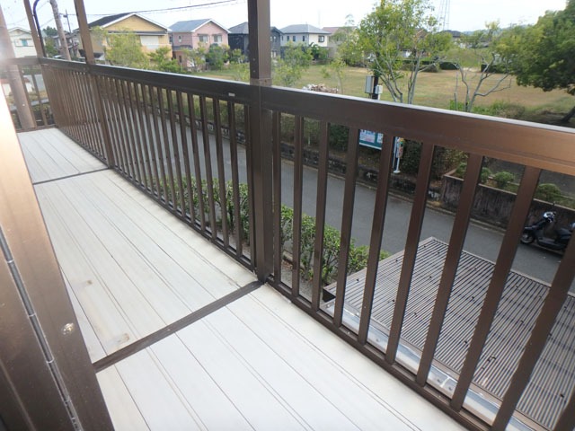 バルコニー　南東向きで日当たり良好☆