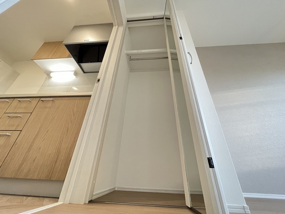 玄関　※別部屋の写真です