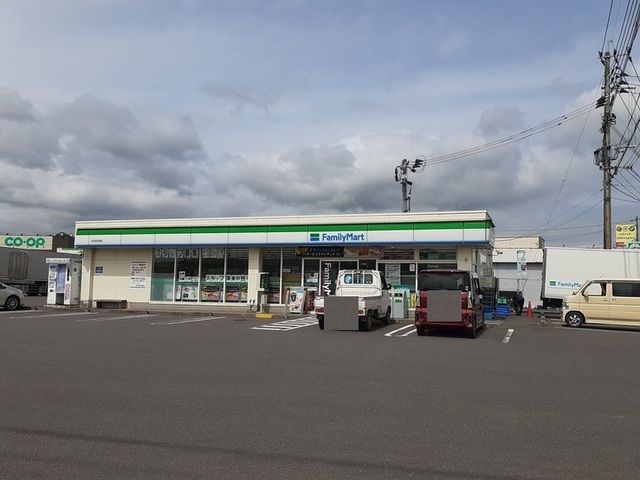 コンビニ　ファミリーマート志布志安楽店（コンビニ）まで1800m