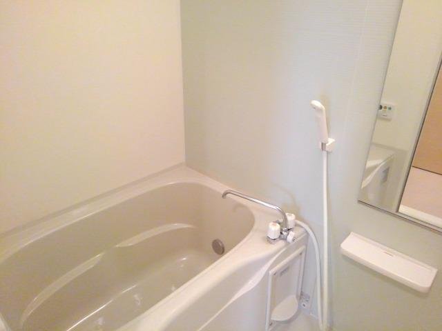 バス・シャワールーム　日々の疲れを癒すお風呂付です