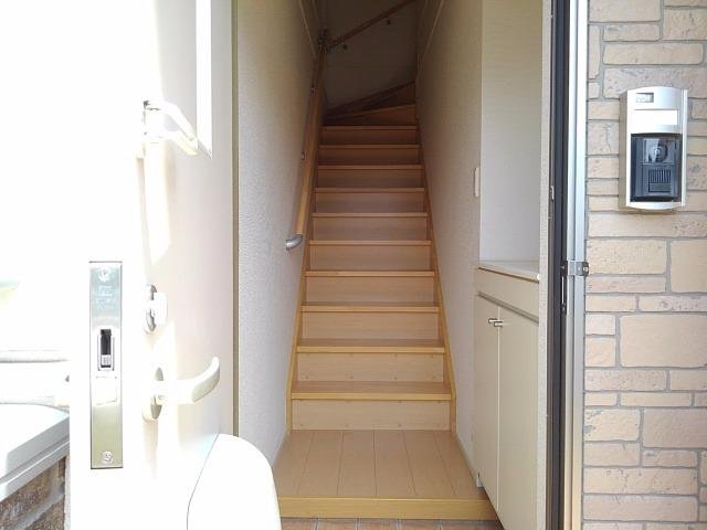 玄関　落ち着いた玄関です