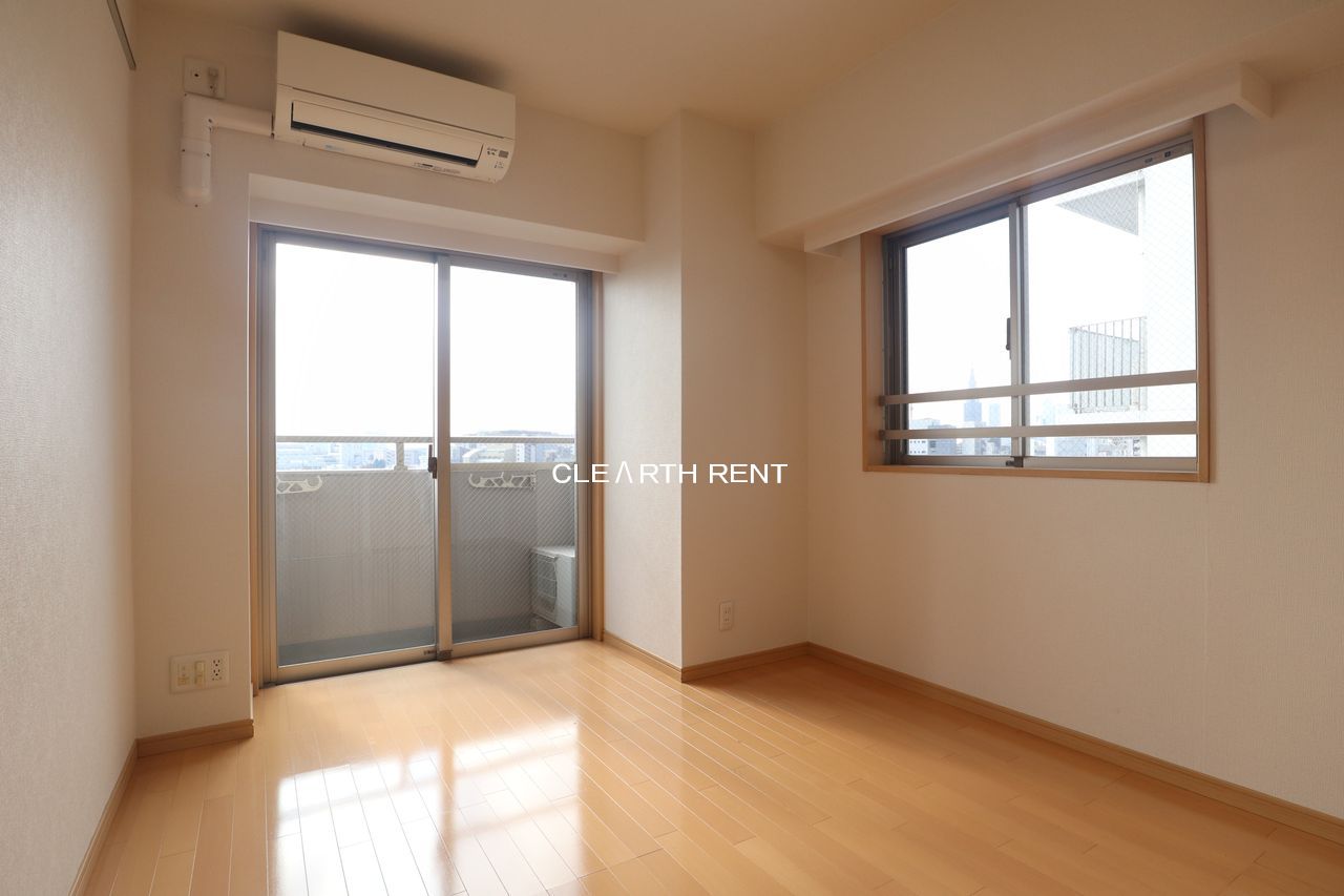 居室・リビング　同タイプ別住戸写真となります。現況と異なる場合がございます。