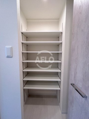 収納　ラ フェリーチェ難波　収納