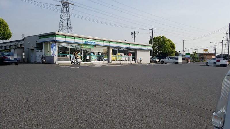 コンビニ　ファミリーマート倉敷水島北緑町店（コンビニ）まで802m