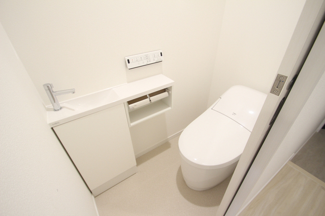 トイレ　同間取の別室参考写真です。