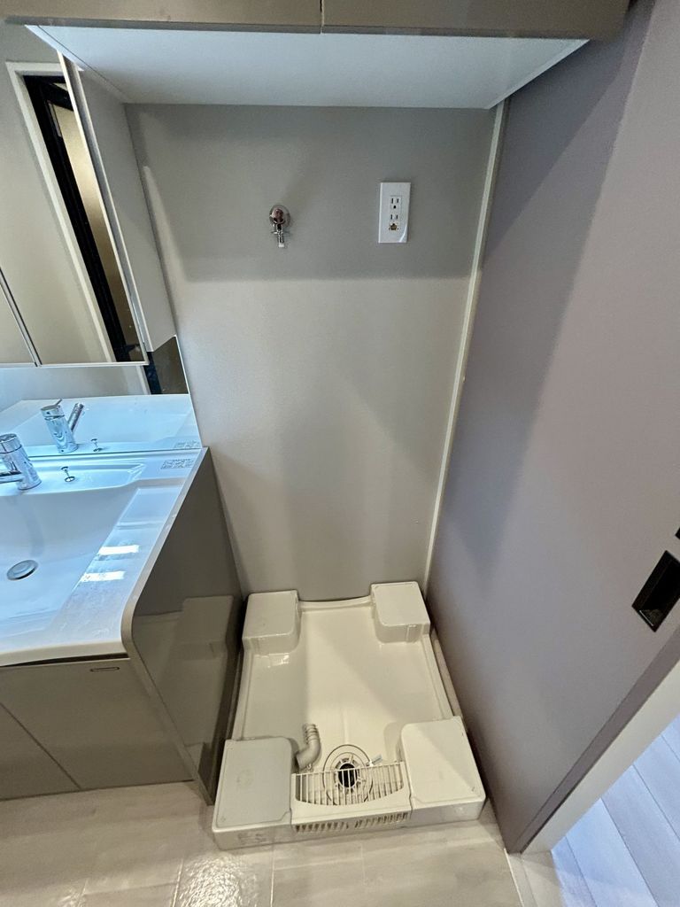 洗面設備　洗濯防水パン