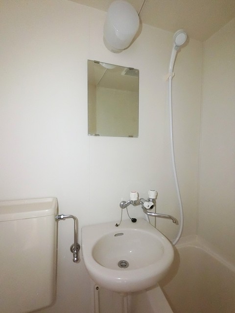 洗面設備　洗面ボウルもついているので、ここで洗顔できますね☆