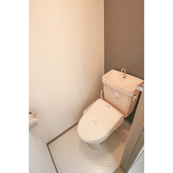 トイレ　同じ建物の別のお部屋