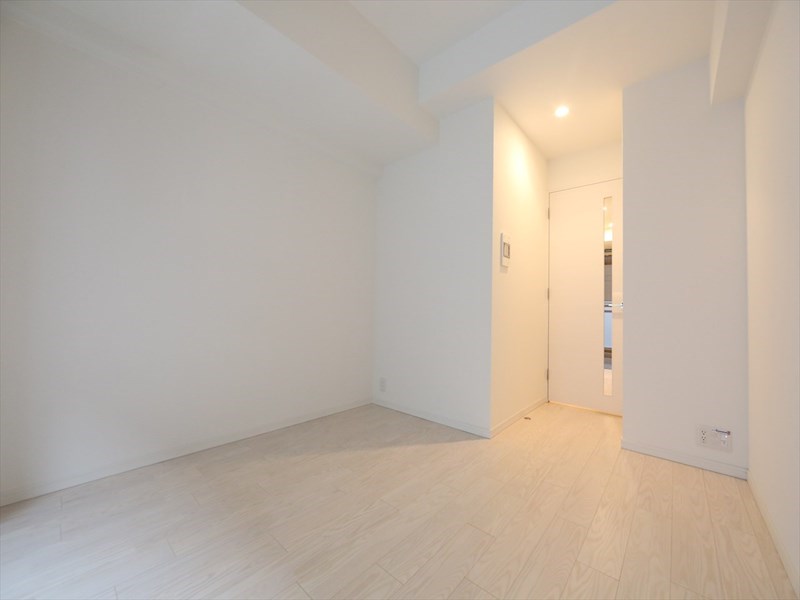 居室・リビング　洋室6.7帖　クローゼット付（収納充実してます）