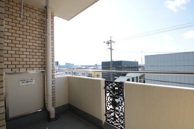 バルコニー　別室の参考写真です。※現況優先