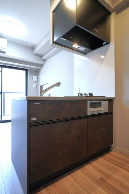 キッチン　コンパクトなキッチンで掃除もラクラク