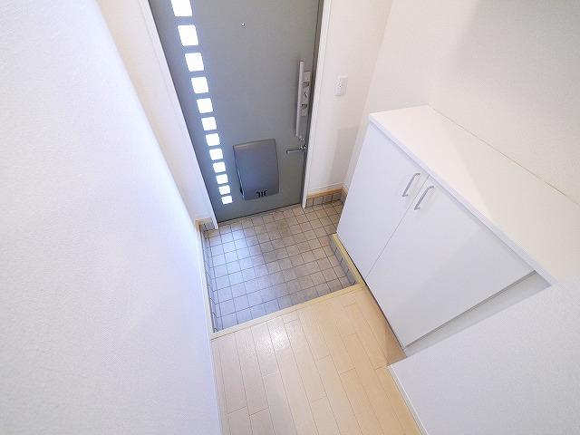 玄関　明るい玄関です