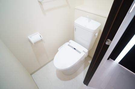 バルコニー　浴室乾燥機完備