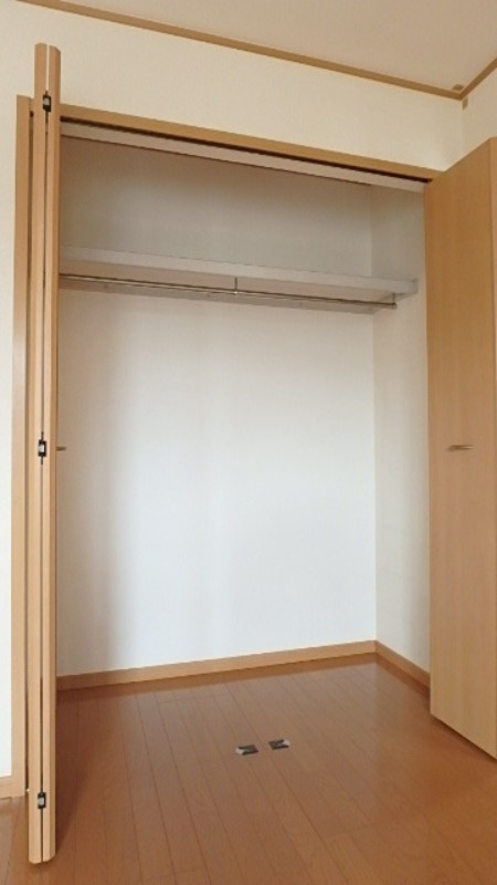 収納　図面と現状に相違がある場合には現状を優先