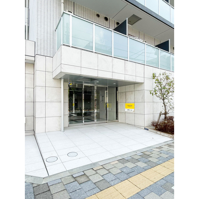 エントランス　建物の内部です