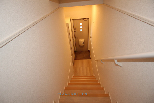 玄関　落ち着いた玄関です コンフォース2　204号室　2025年7