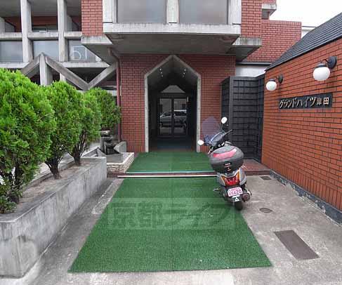 エントランス　建物入り口部分です。