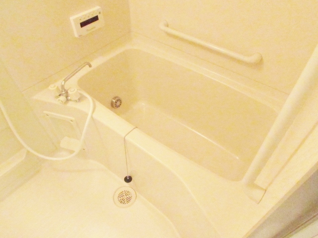 バス・シャワールーム　お風呂で日々の疲れを落としましょう