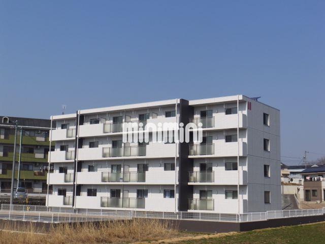 建物外観　清潔感のあるタイル張りの素敵な外観。