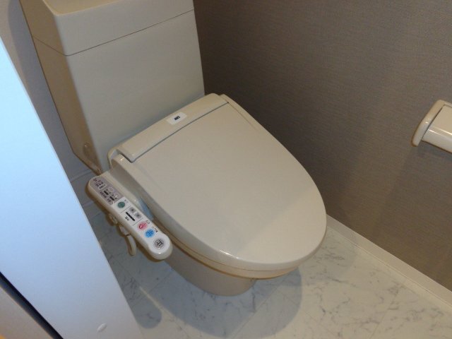 トイレ　シャワー付トイレ（イメージ）