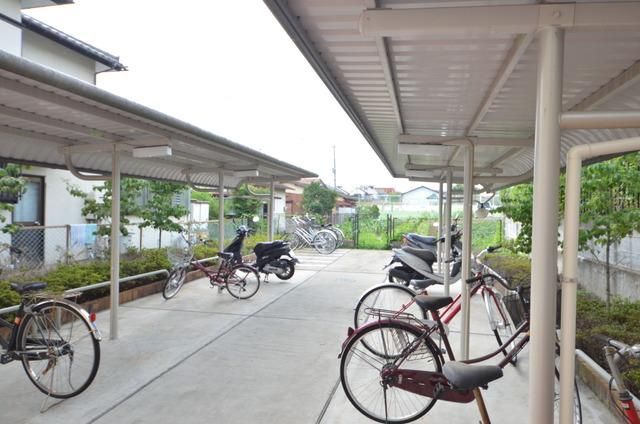その他共有部分　♪屋根付き駐輪場♪