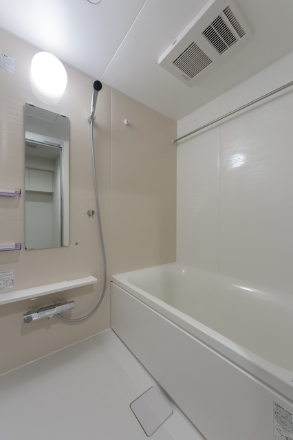 バス・シャワールーム　※写真は同タイプ住戸です。