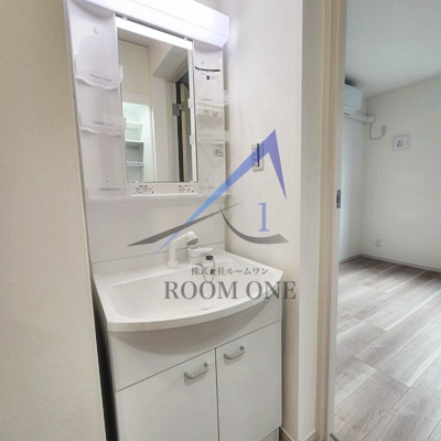 洗面設備　洗面台です。