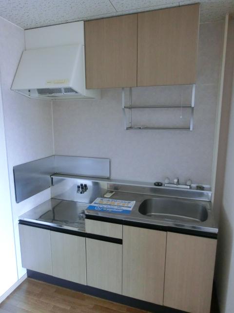 キッチン　コンパクトなキッチンで掃除もラクラク