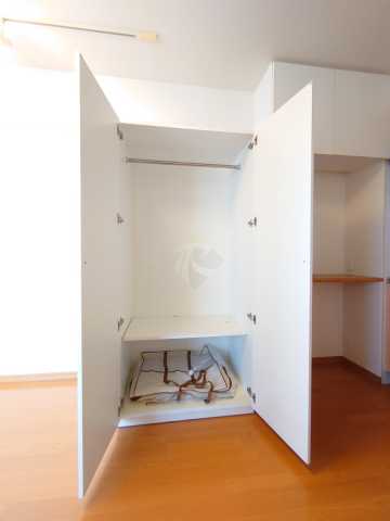 収納　ビイルーム高円寺