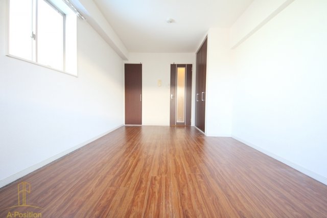 居室・リビング　ドゥエリング天満