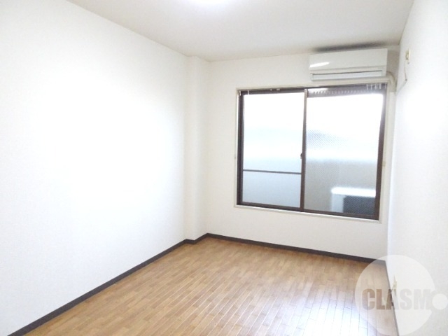 居室・リビング　明るいお部屋です♪