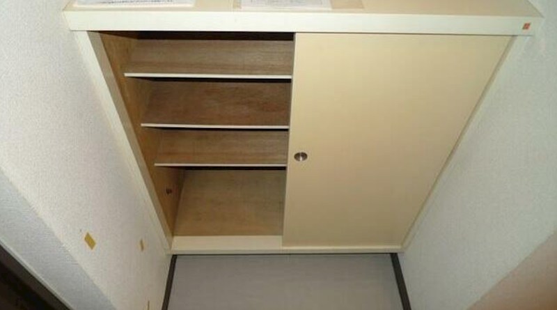 玄関　シューズボックス付きの玄関♪【ラフィーネ港北】