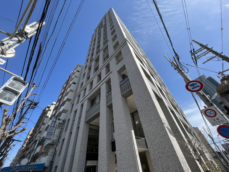 建物外観　ワーコレディアルクス三宮