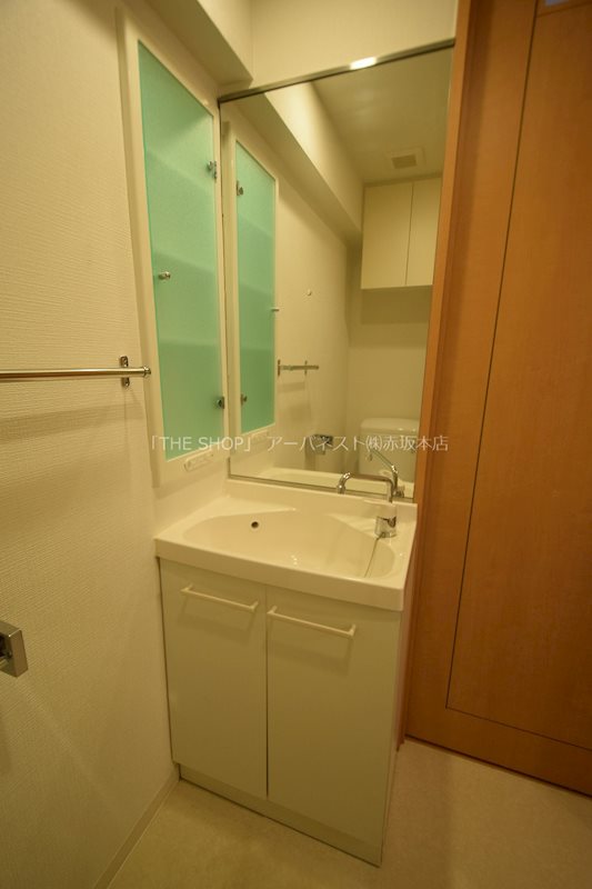 洗面設備　独立洗面台