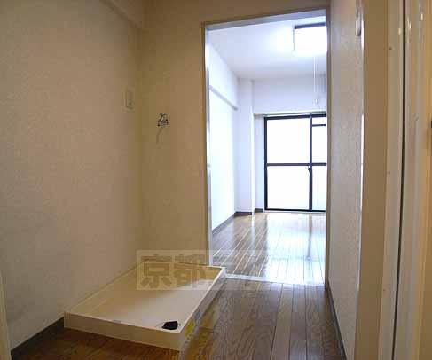 玄関　横にシューズボックス付いてます