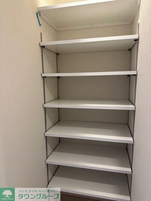 収納　シューズボックス