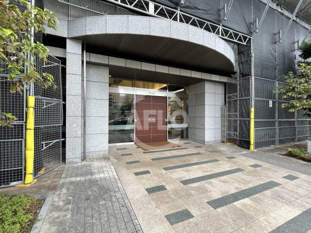 エントランス　ロイヤルパークスなんば　エントランス