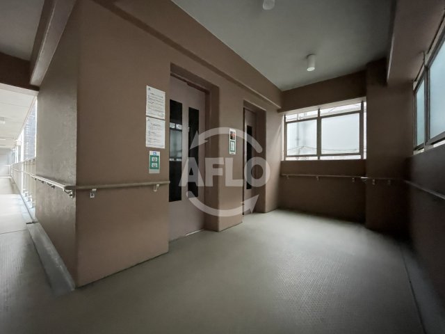 その他共有部分　ロイヤルパークスなんば　エレベーター