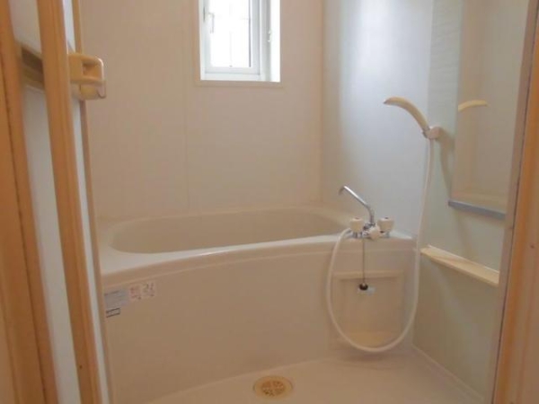 バス・シャワールーム　一日の疲れを癒してください