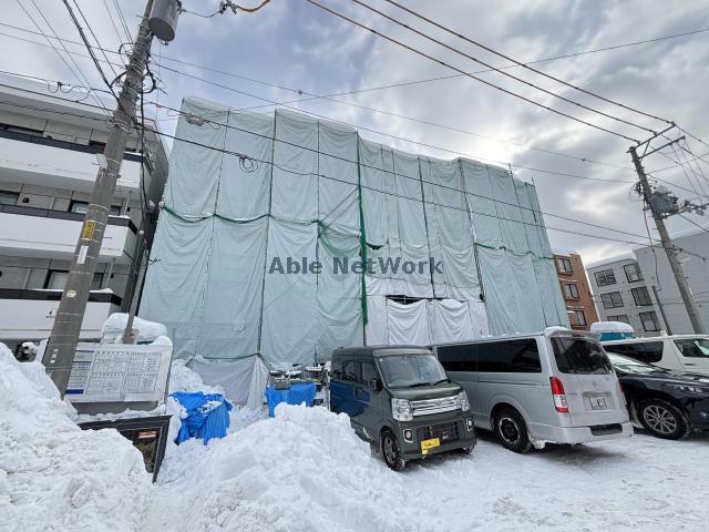 建物外観　建築中