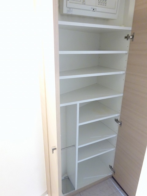 収納　シューズボックス