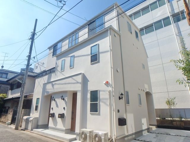 建物外観　★明るい外観★