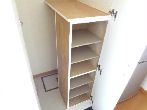 玄関　靴箱はゴルフクラブなども入ります！