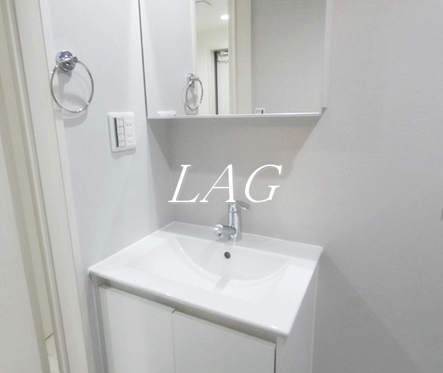 洗面設備　独立洗面台です。