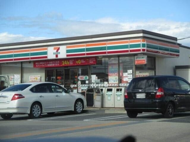 コンビニ　セブンイレブン名古屋上志段味店（コンビニ）まで1354m