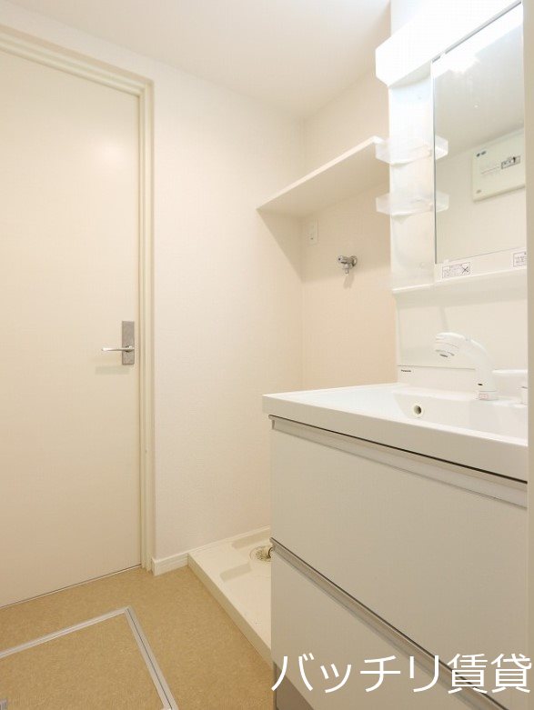 洗面設備　画像は同シリーズ参考画像の為、現況を優先いたします。
