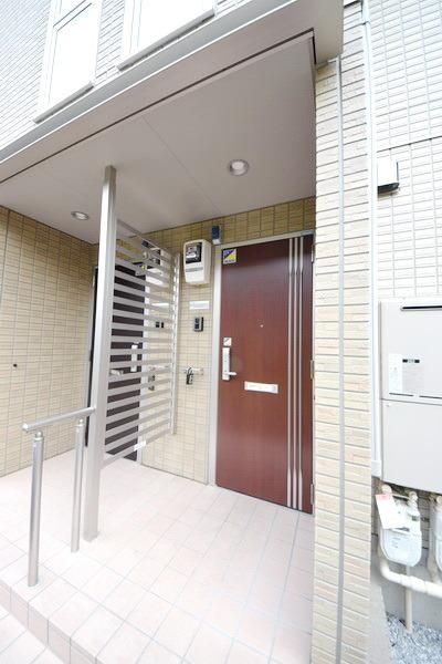 エントランス　専用玄関タイプ