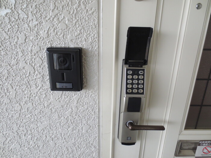 セキュリティ　モニターホン、テンキーロック