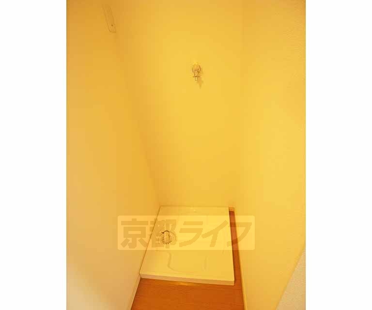 その他設備　室内洗濯機置き場です